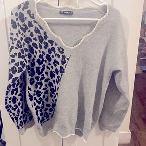 Sweater nice and soft scoopneck size large animal, print.